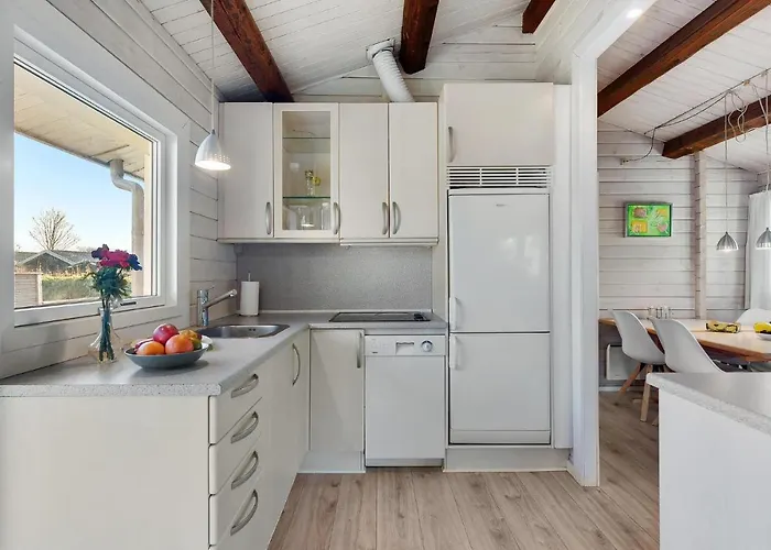 Gorgeous In Bjert With Wifi Binderup Strand